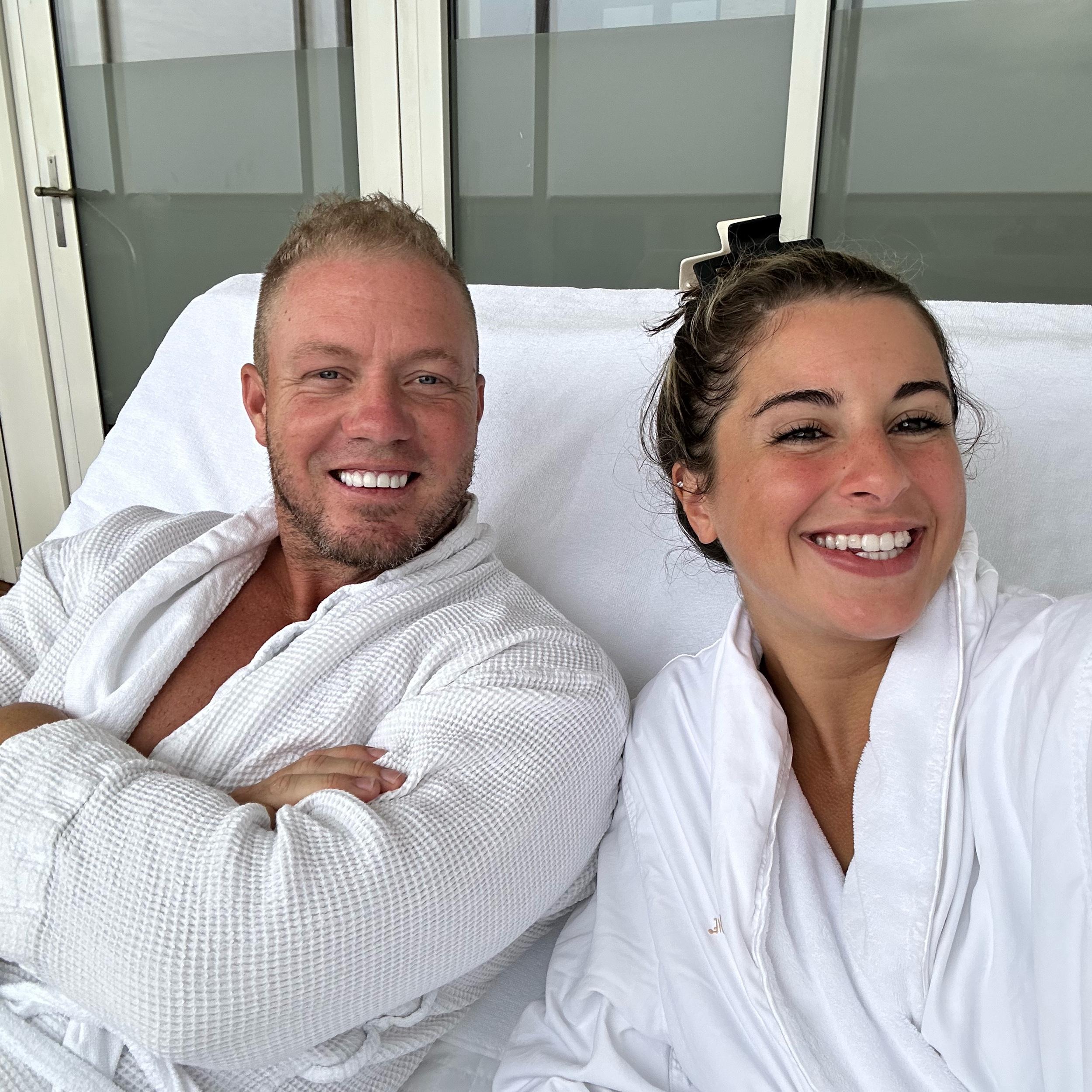 90-Minute Couples Massage on Honeymoon
