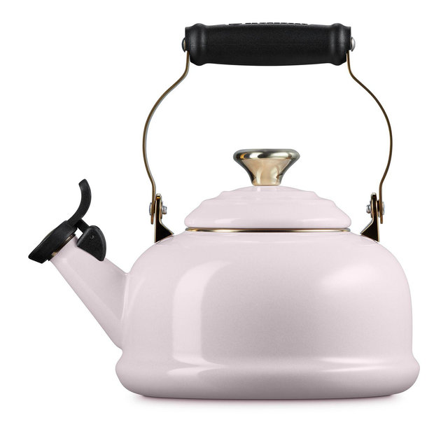 Le Creuset Classic Whistling Kettle with Heart Knob