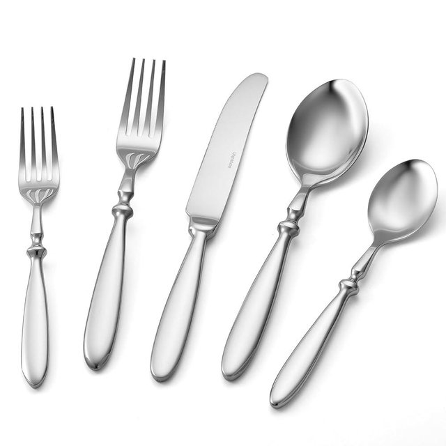 40-Piece Silverware Set for 8，Understated Flatware Set 18/10 Stainless Steel，Fine Cutlery Set with Forks, Knives, Spoons，Durable and Elegant Design Tableware，Dishwasher Safe