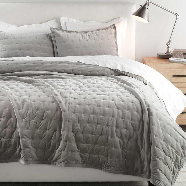 Velvet Tufted Quilt, Full/Queen, Dark Smoke