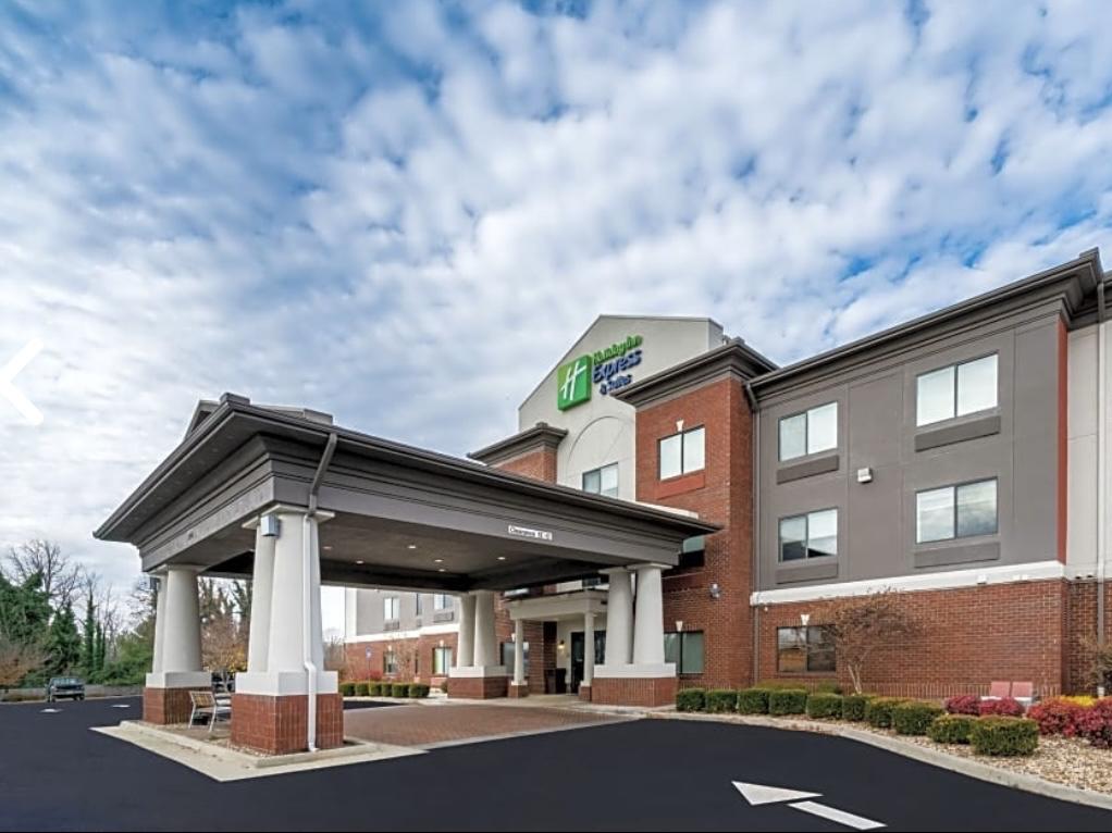 The Wedding Website of Kyndall Fitzgerald and Sam Ring