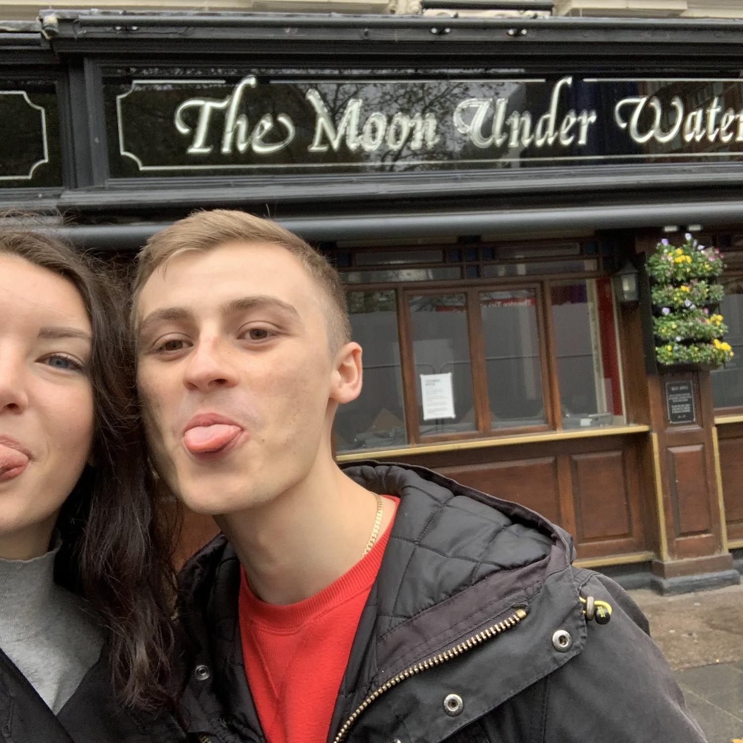 Revisiting the pub from the couple’s first “date”