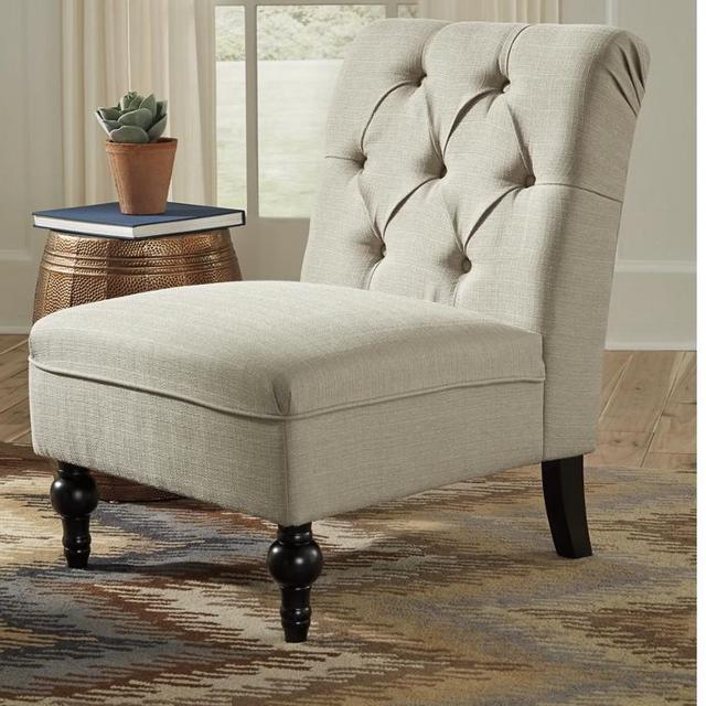 Accent chairs