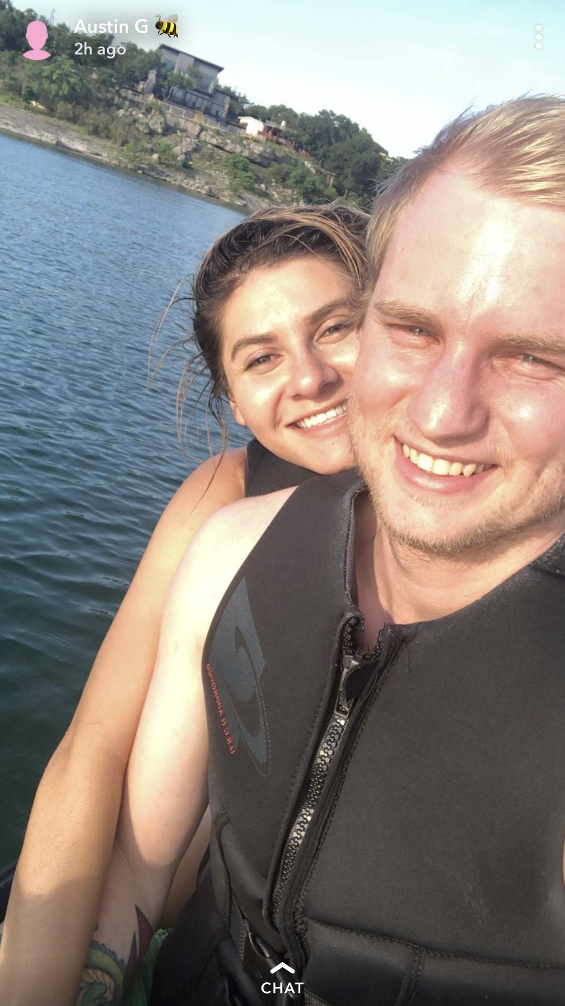 Our first picture together. ▫️ Nuestra primera foto juntos.