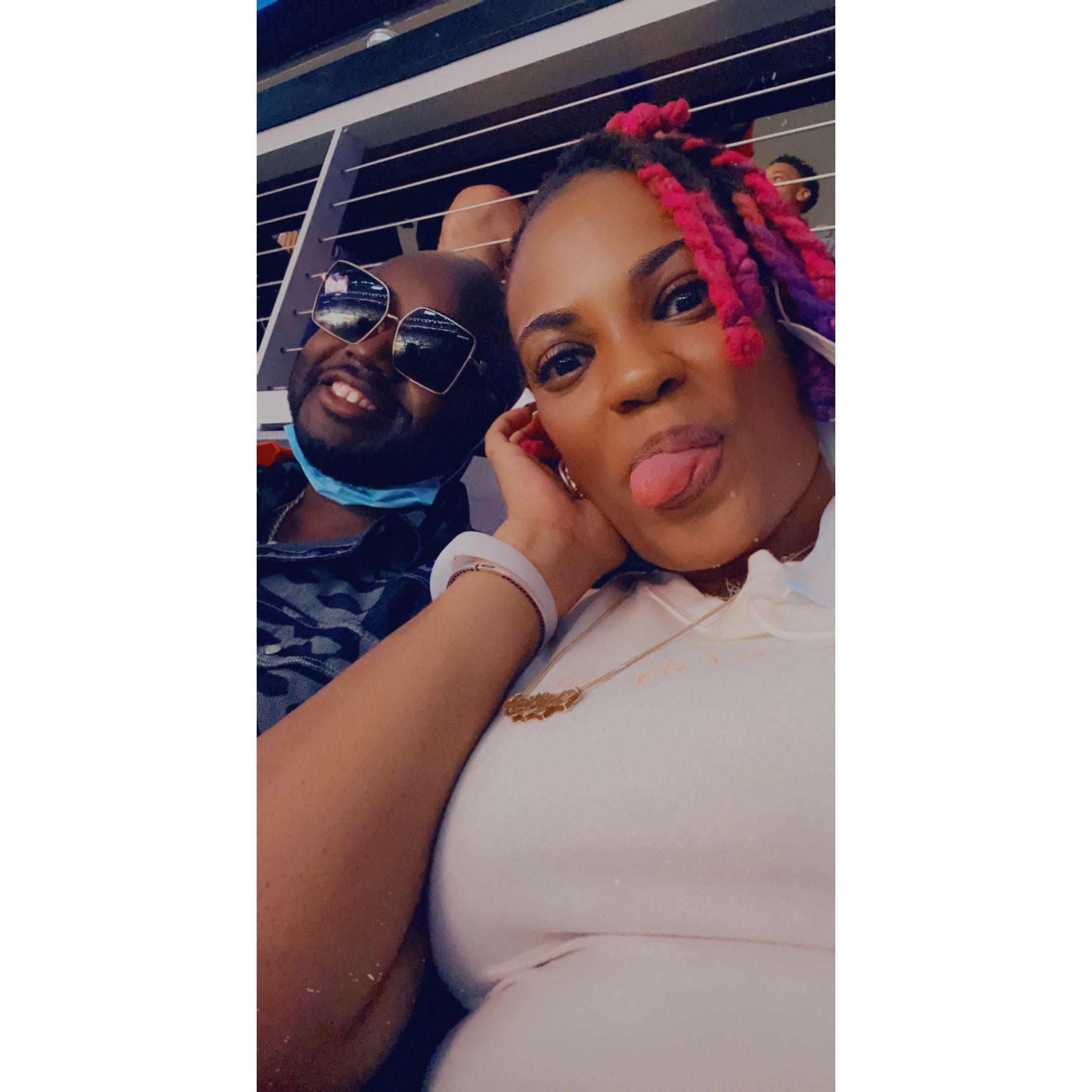 Hawk Game Kisses