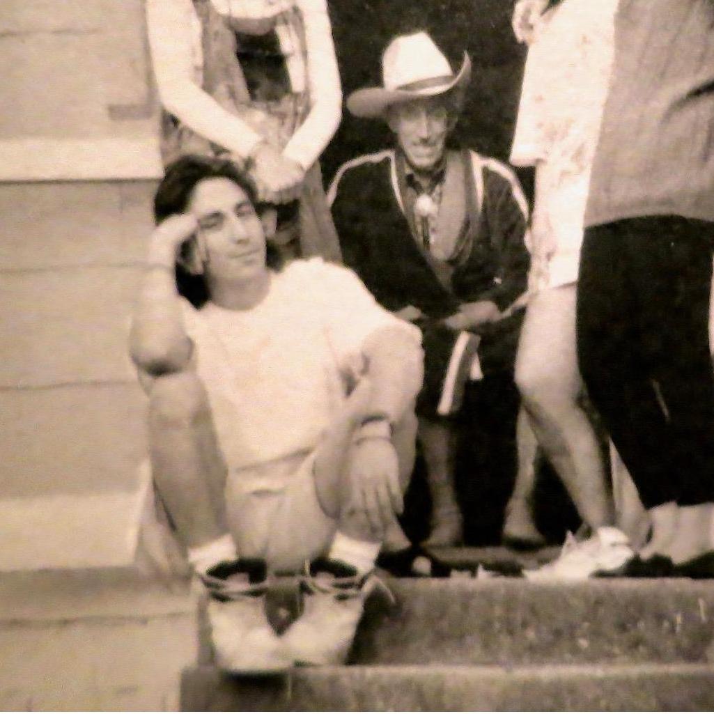 The only pic I can find of adult me w/ my dad, '93