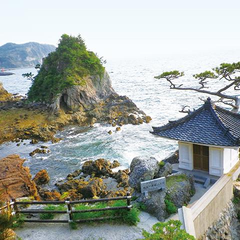 Bike Riding Around Himeshima Island, Japan