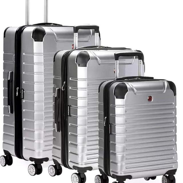 SWISSGEAR 7782 EXPANDABLE 3PC HARDSIDE LUGGAGE SET - SILVER