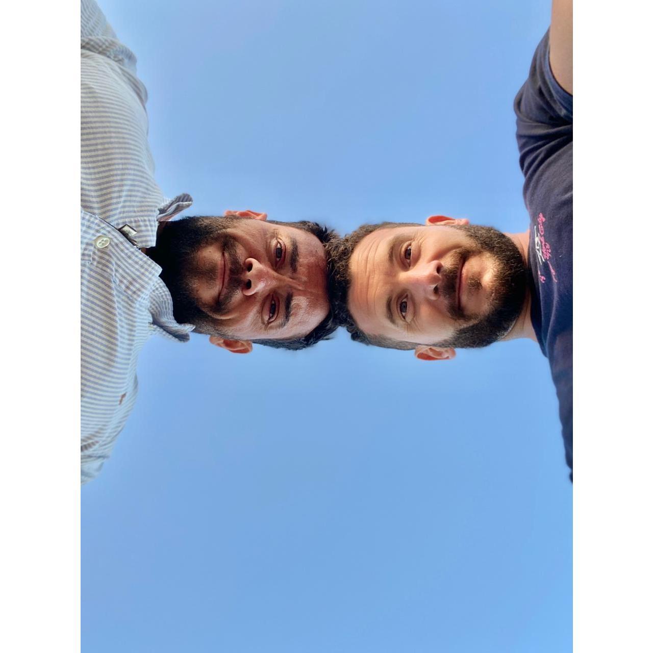 Foto de nuestro primer viaje juntos a la costa.