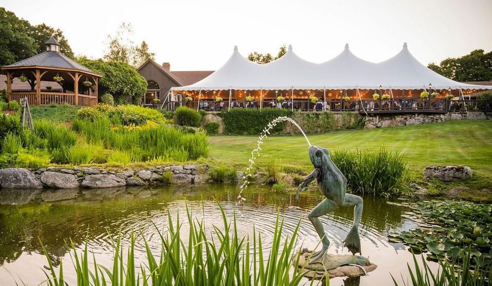 The Wedding Website of Thuy Nguyen and Julian Rundlett