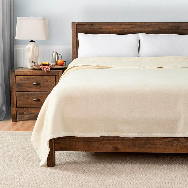 Poyet Motte Aubisque 500GSM Heavyweight 100-Percent Wool Blanket (Full/Queen, Natural)