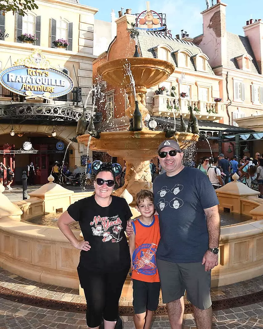 The Wedding Website of Becca Carr and Thomas Grom