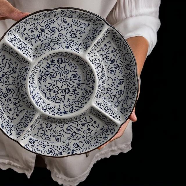Elegant Floral Ceramic Platter with Five Compartments, Ideal for Serving Snacks, Appetizers, and Dips - Blue and White Floral Pattern
