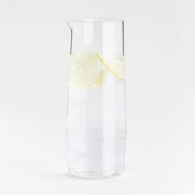 Mid-Ridged Carafe