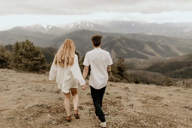 The Wedding Website of Bailey Courson and Earl Brown