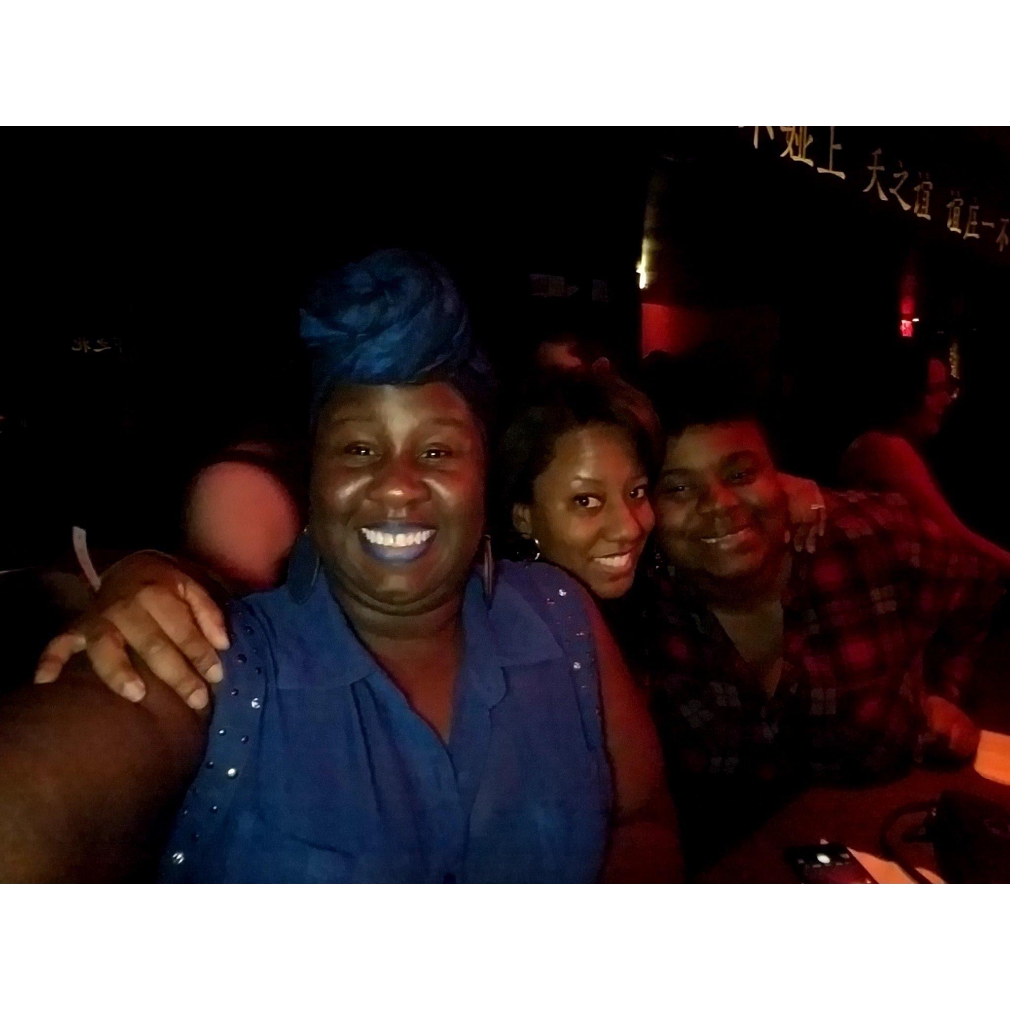 Vegas Nights
#besties
February 2018