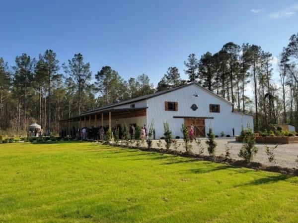 The Wedding Website of Fernanda Fernandes and Jonathan Long