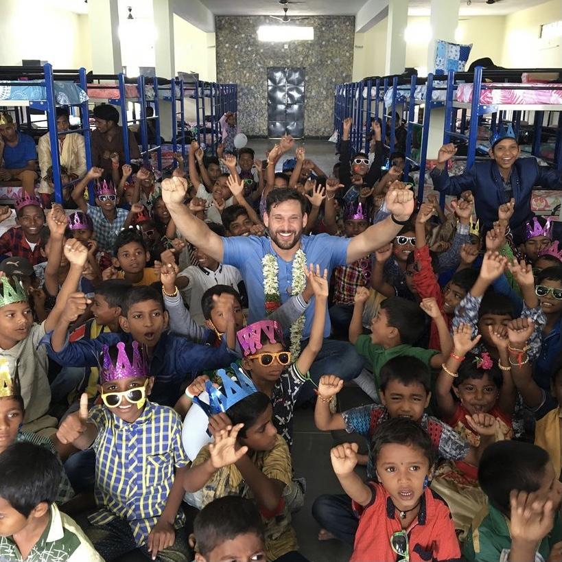 6240bd42-57a8-49c8-98b2-29d8eab8f090