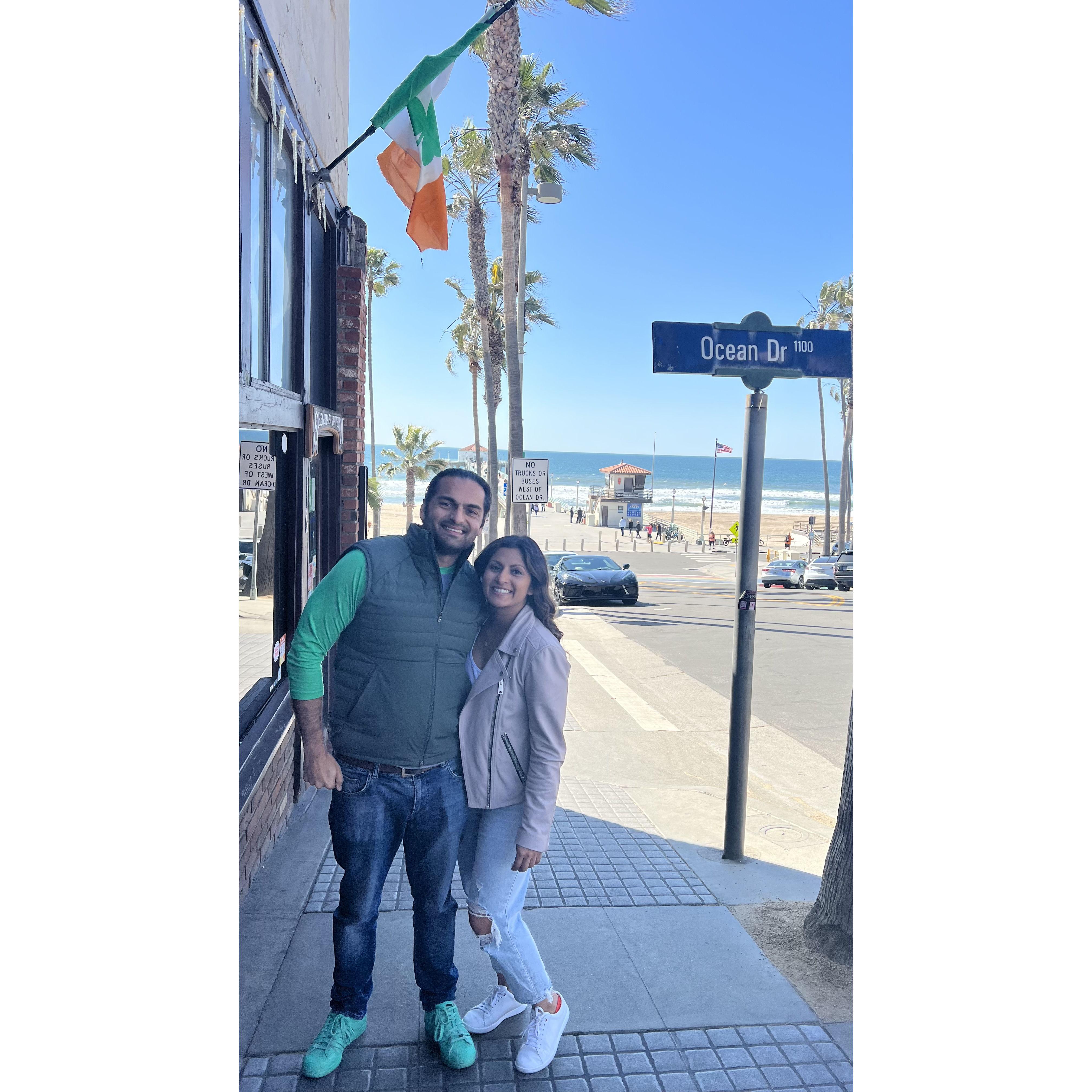 Outside Niloy's favorite bar in the world in Manhattan Beach: Shellback Tavern!!