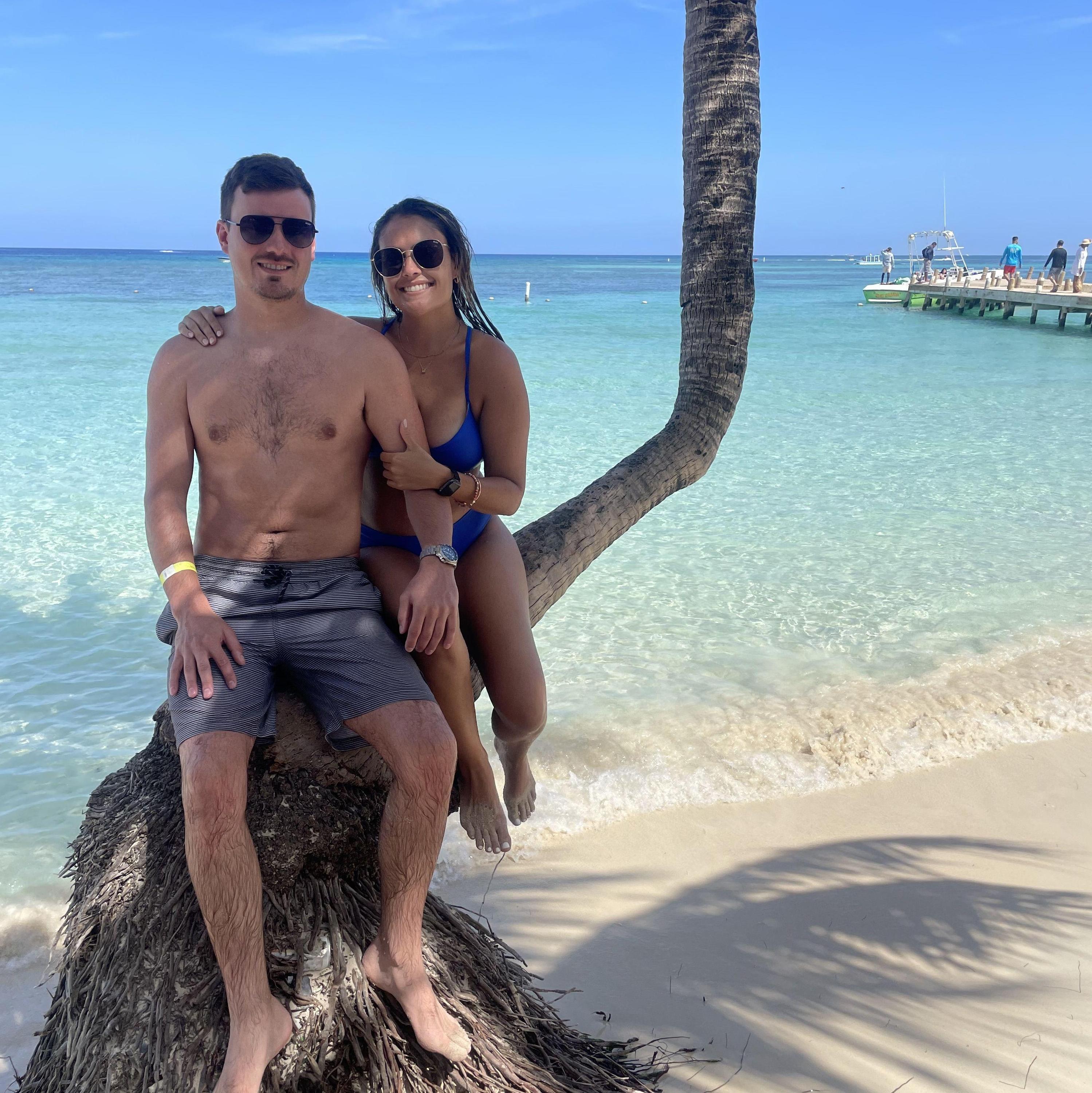 Mills Family Cruise | Honduras (2023)