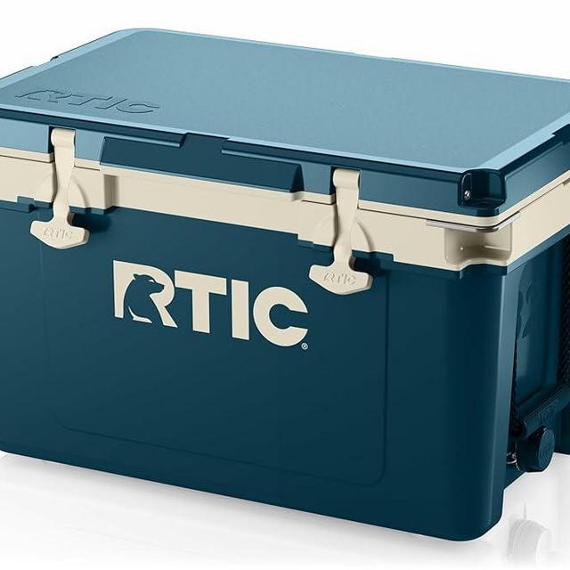RTIC Ultra-Light 32 Quart Hard Cooler Insulated Portable Ice Chest Box for Drink, Beverage, Beach, Camping, Picnic, Fishing, Boat, Barbecue, 30% Lighter Than Rotomolded Coolers