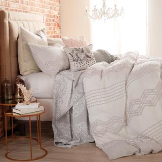 Cut Geo 3-Piece Comforter Set