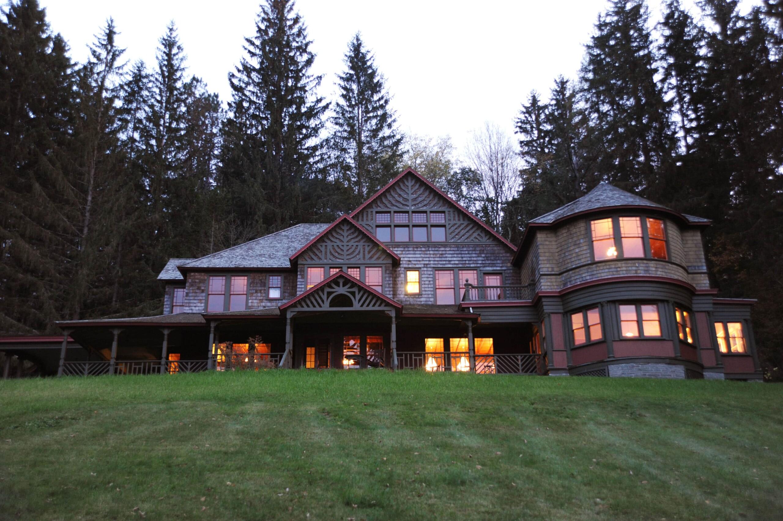 The Wedding Website of Lisa Flanagan and Giovanni Cosentino