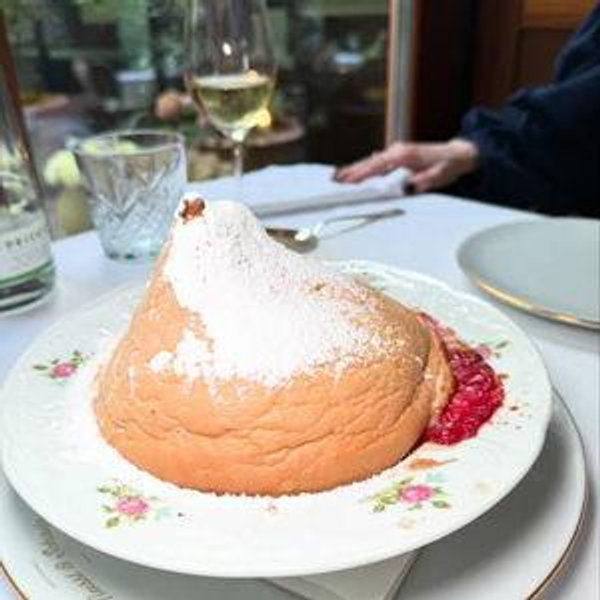 Treat us to some Austrian pastries (honeymoon)