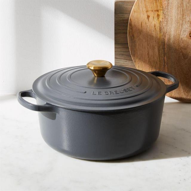 Le Creuset ® Signature 7.25-Qt. Graphite Grey Round Dutch Oven