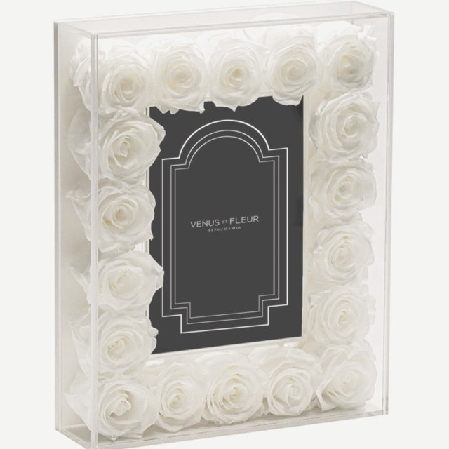 The Fleur Frame with Eternity® Roses - Venus et Fleur®