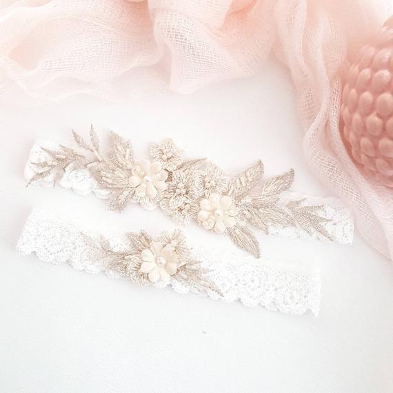Champagne Floral Lace Bridal Wedding Garter, Vintage Ivory Pearl Garter for Bride, Fairytale Wedding Garter