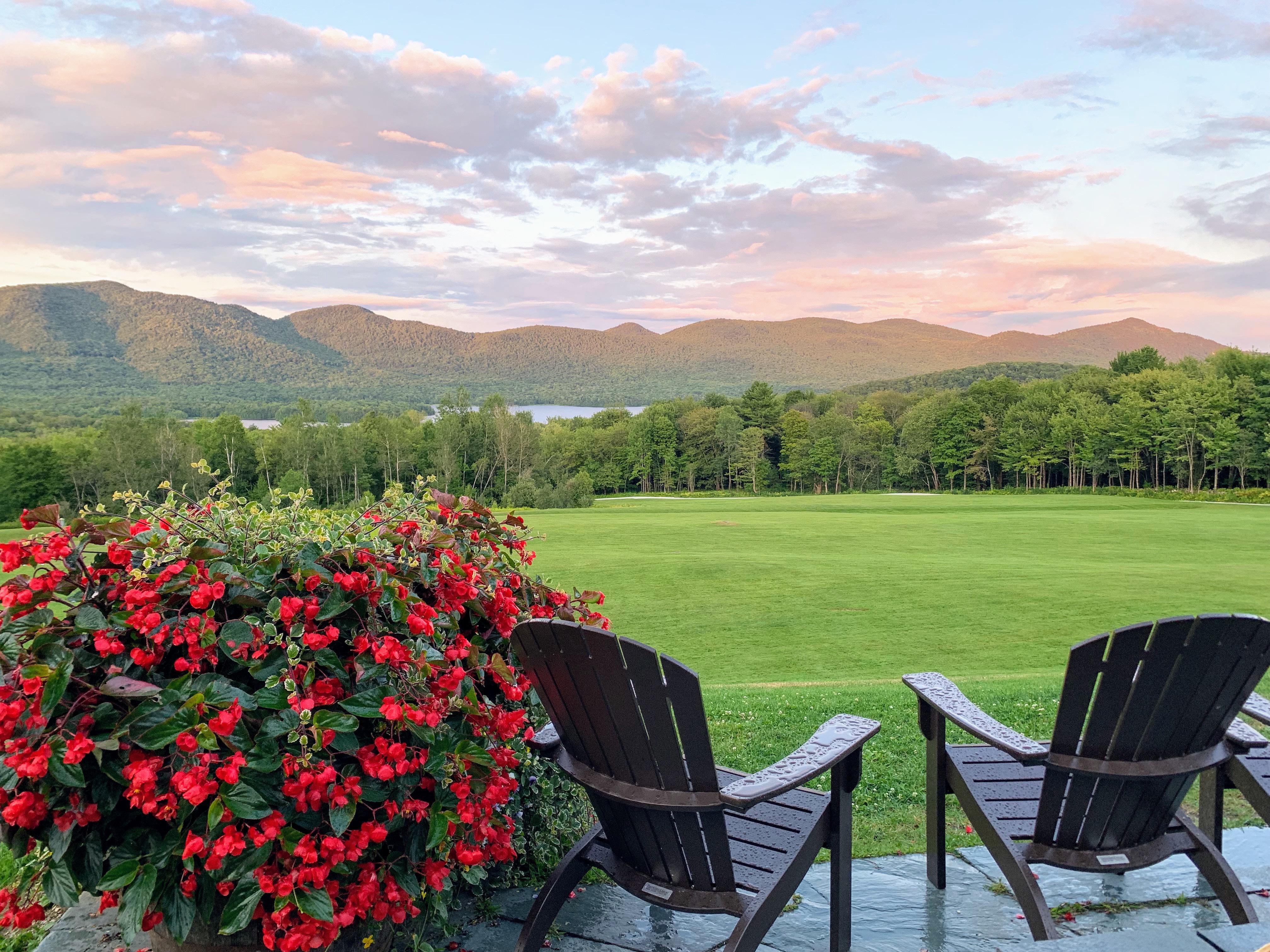 The Wedding Website of Megan Barnum and Christopher Constantine