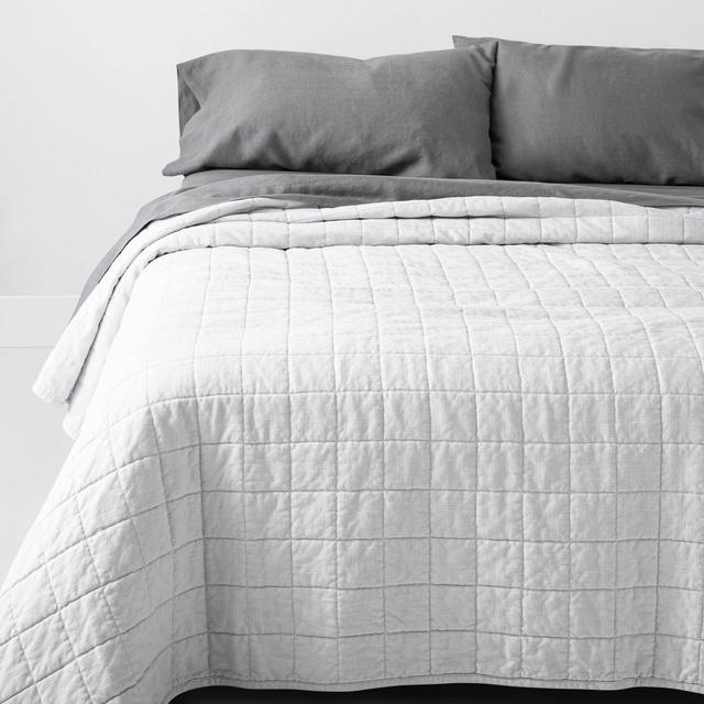 Full/Queen Heavyweight Linen Blend Quilt Light Gray - Casaluna™