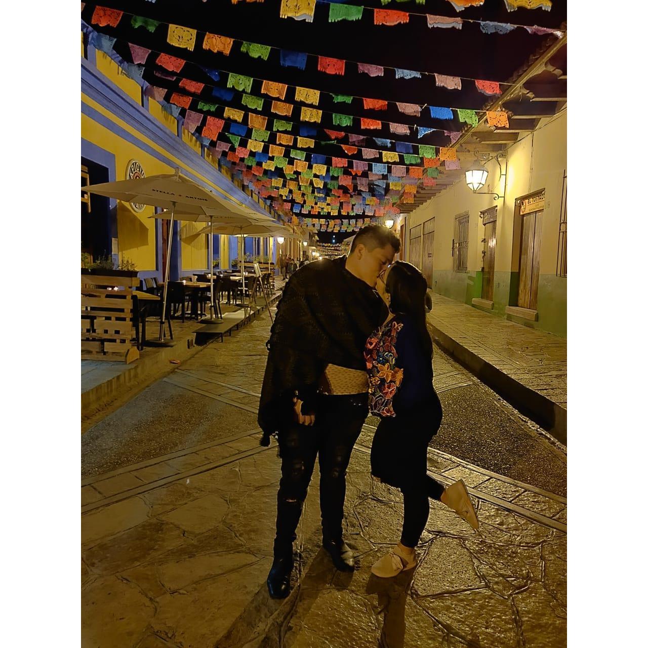 Noches de callejon por el centro de San Cristobal de las Casas, Chiapas <3