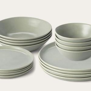 Dinnerware Set