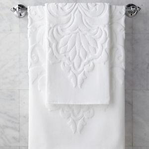 Frontgate Resort Sculpted Bath Towels in Turkish Cotton with Medallion Design
