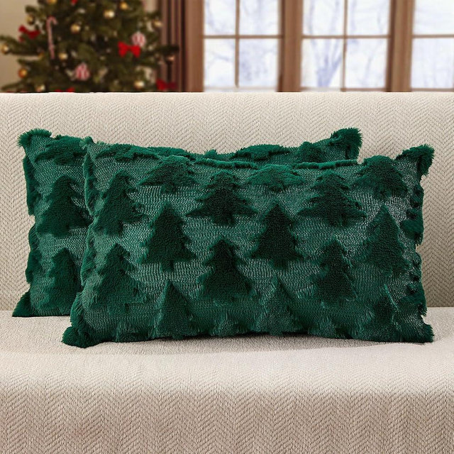DFXSZ Christmas Pillow Covers 12x20 inch Set of 2 Green Christmas Tree Decoration Soft Plush Faux Fur Jacquard Throw Pillows for Bedroom Sofa Holiday Festivals Winter Home Decor PTK070A12