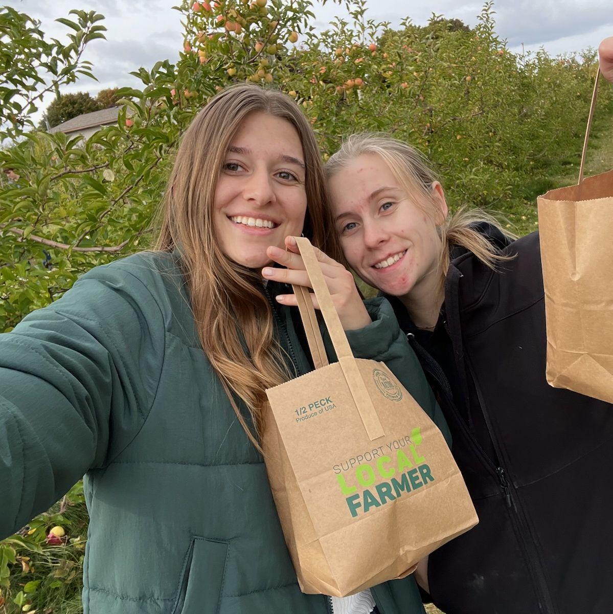 Apple Orchard Picking!!