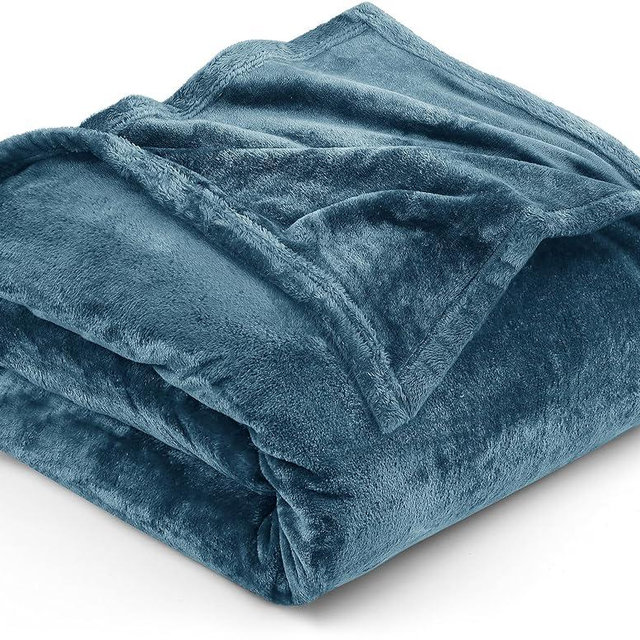 Utopia Bedding Fleece Blanket King Size Stone Blue 300GSM Luxury Fuzzy Soft Anti-Static Microfiber Bed Blanket (90x102 Inches)