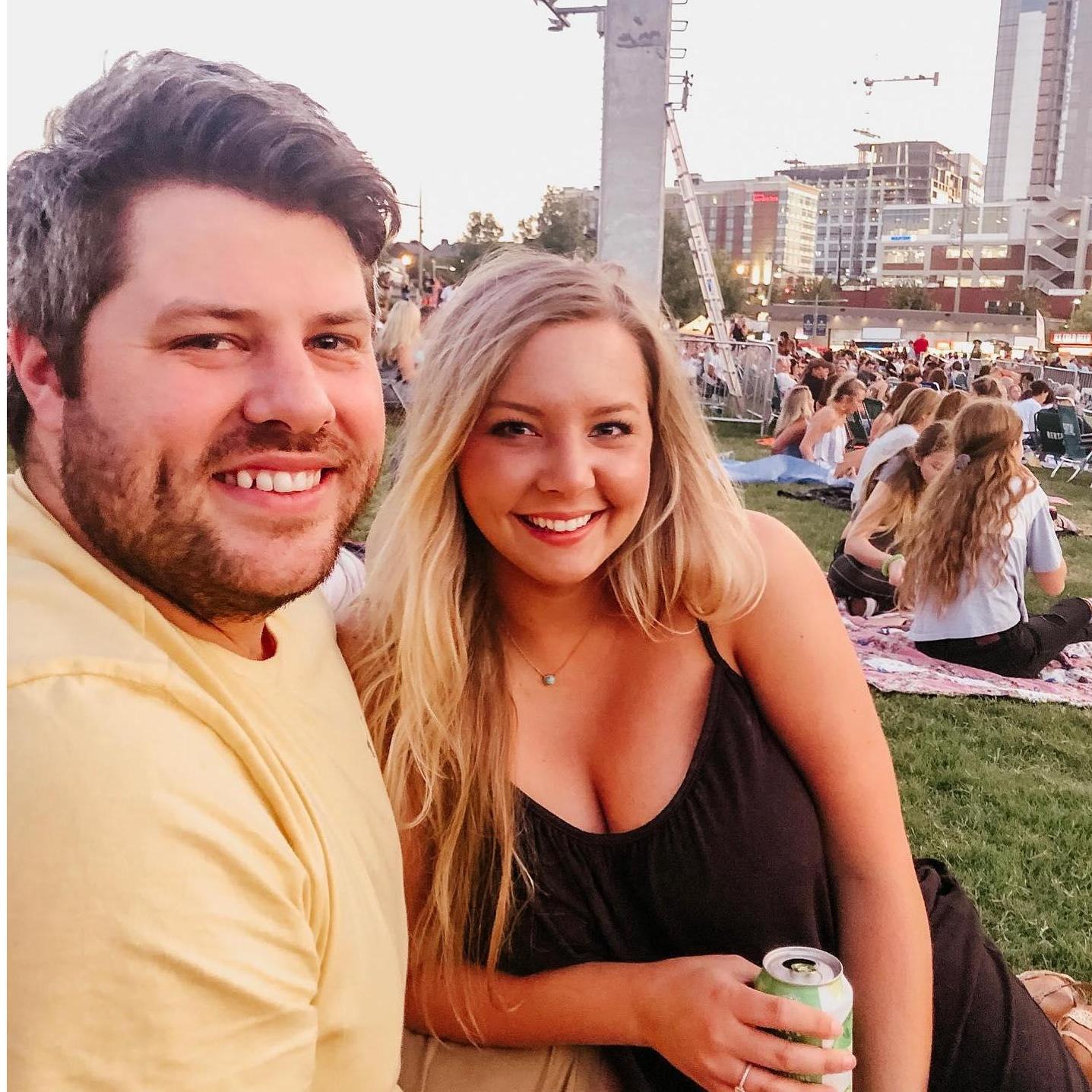 Outdoor concert Ascend Amphitheater date night