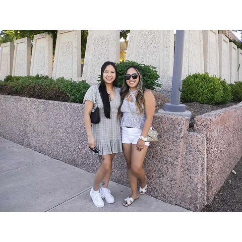 Jasmine & her sister Vanessa