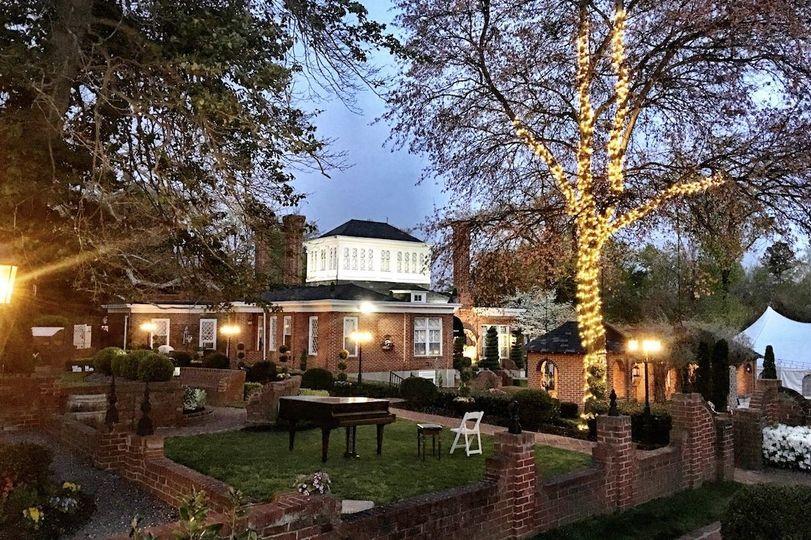 The Wedding Website of Sydney Carpenter and Steven Noe