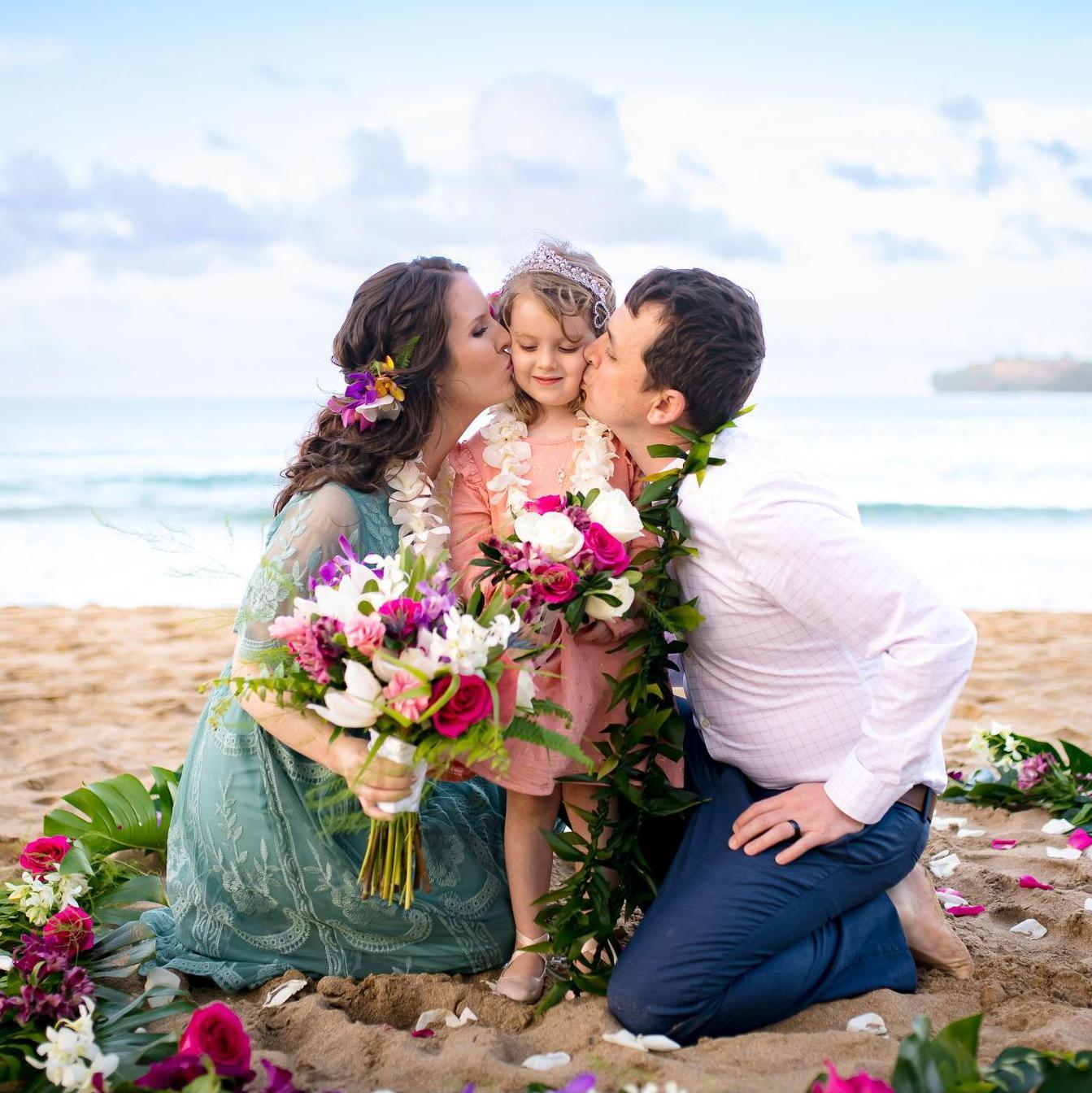 Kauai Elopement - photo by Harneet Bajwa