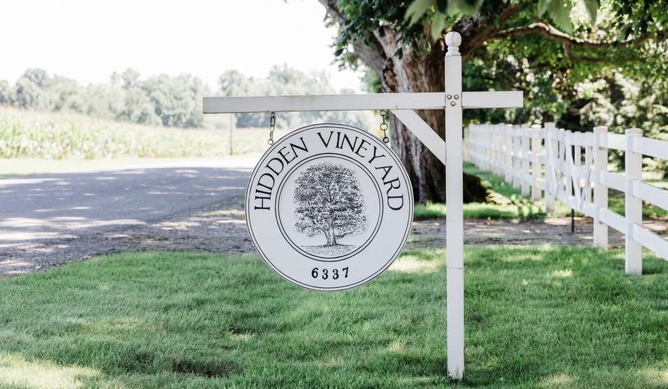 The Wedding Website of Amanda Stonerock and Matthew Becker