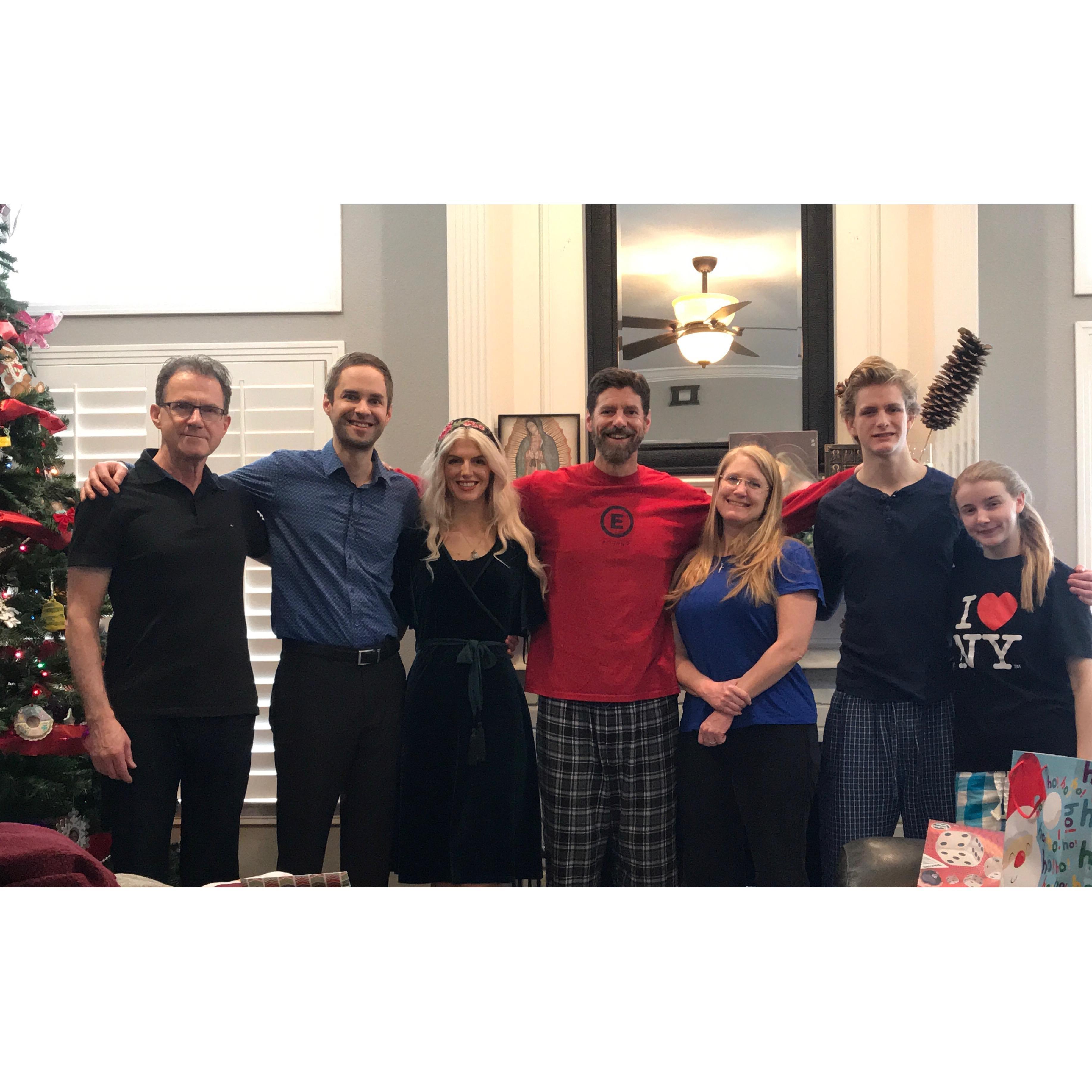 Christmas 2018 in Midland, Texas with Robi's dad Max! The family loved celebrating together and getting to spend time with one another. Max flew all the way from Canada!