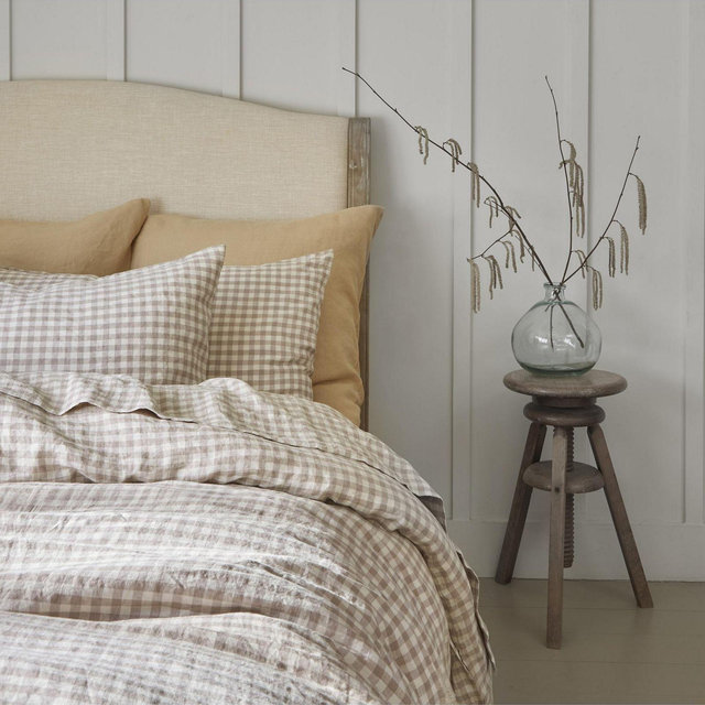 Piglet in Bed Gingham Linen Blend Fitted Sheet