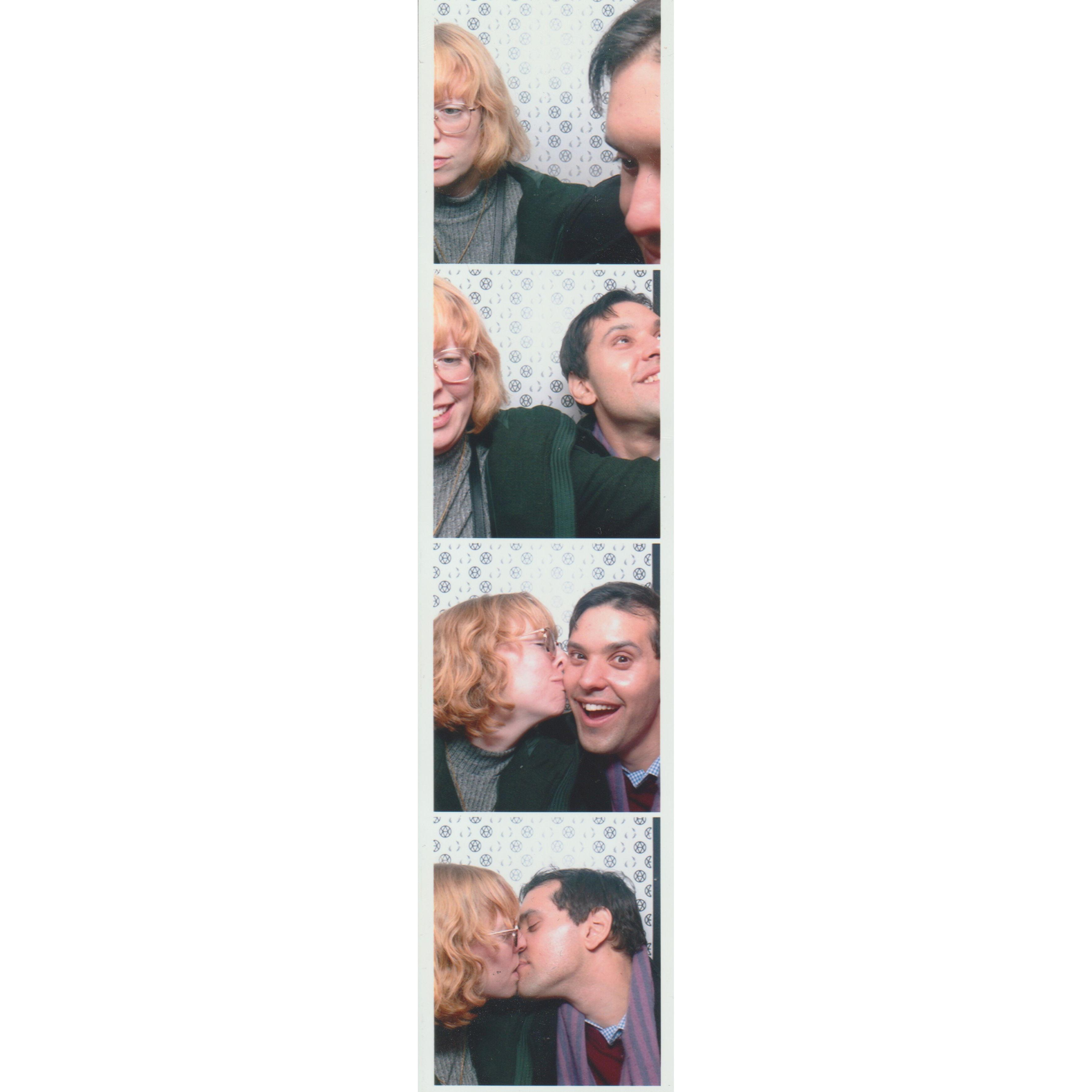 Slowly learning how photobooths work at the West Loop Wedding Walk (2023)