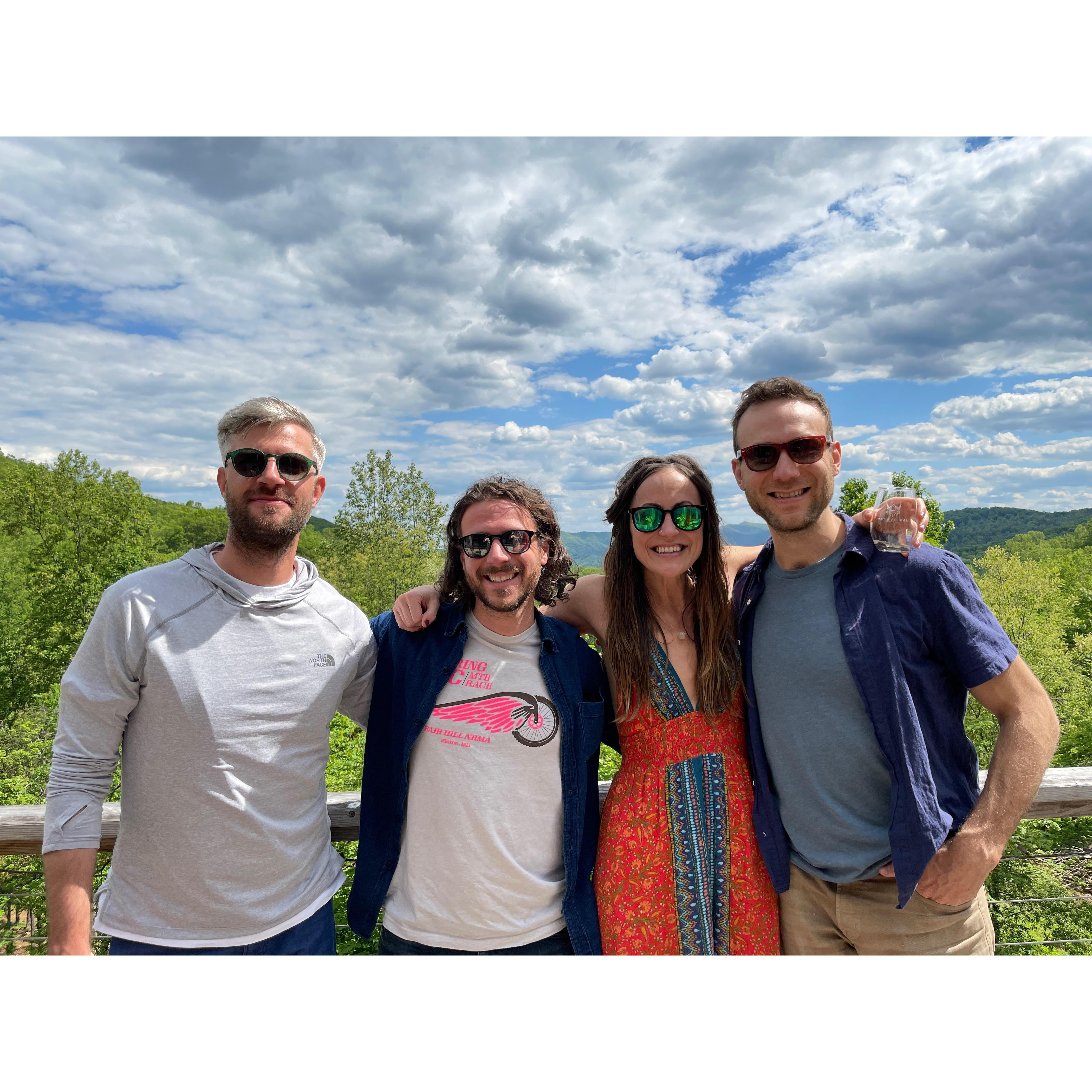 Brooklyn buds do Virginia Wine Country
•
ANKIDA RIDGE, VA
2021