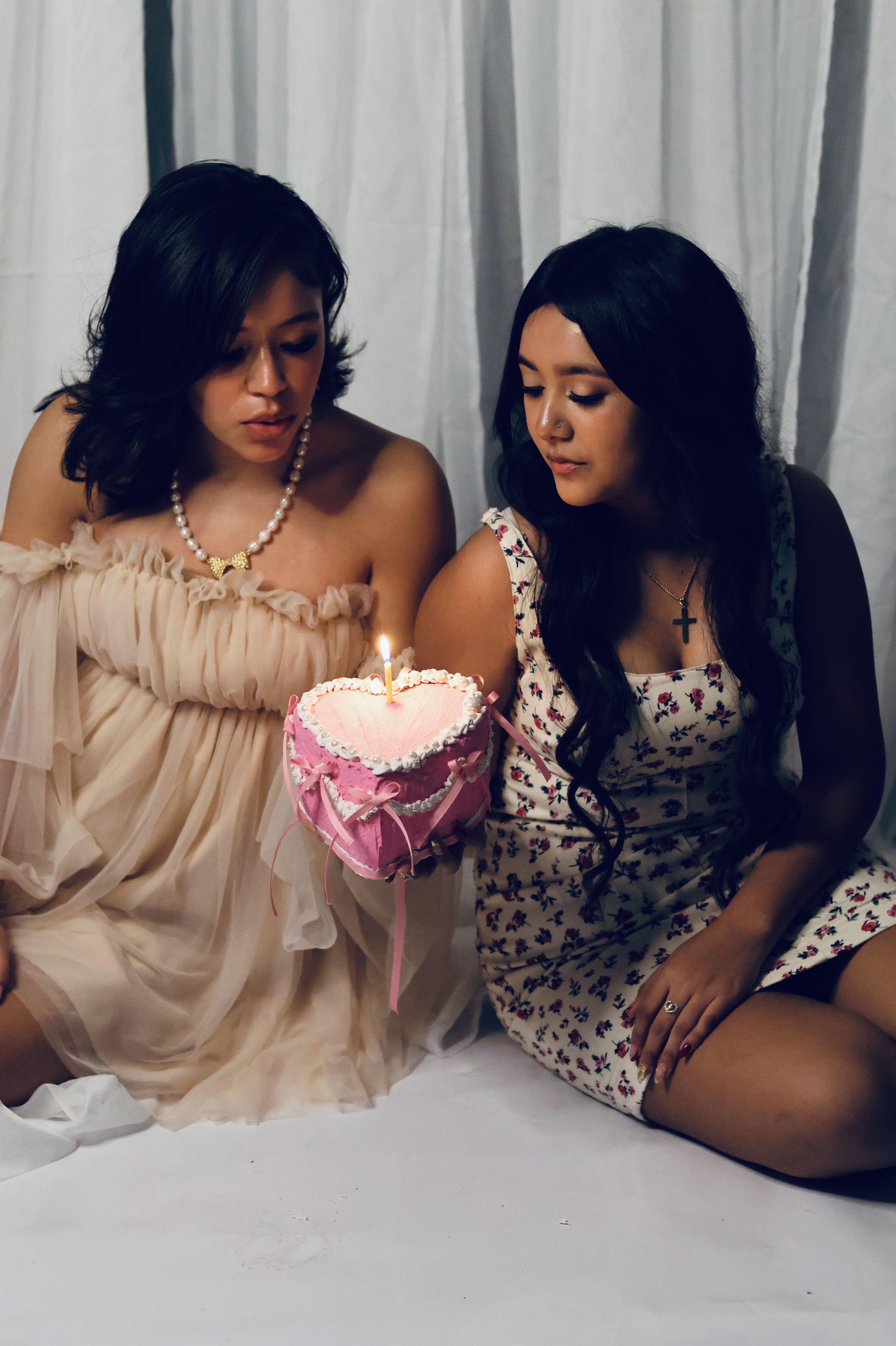 The Wedding Website of NAIMAA CAMPOS and NERAYA CAMPOS