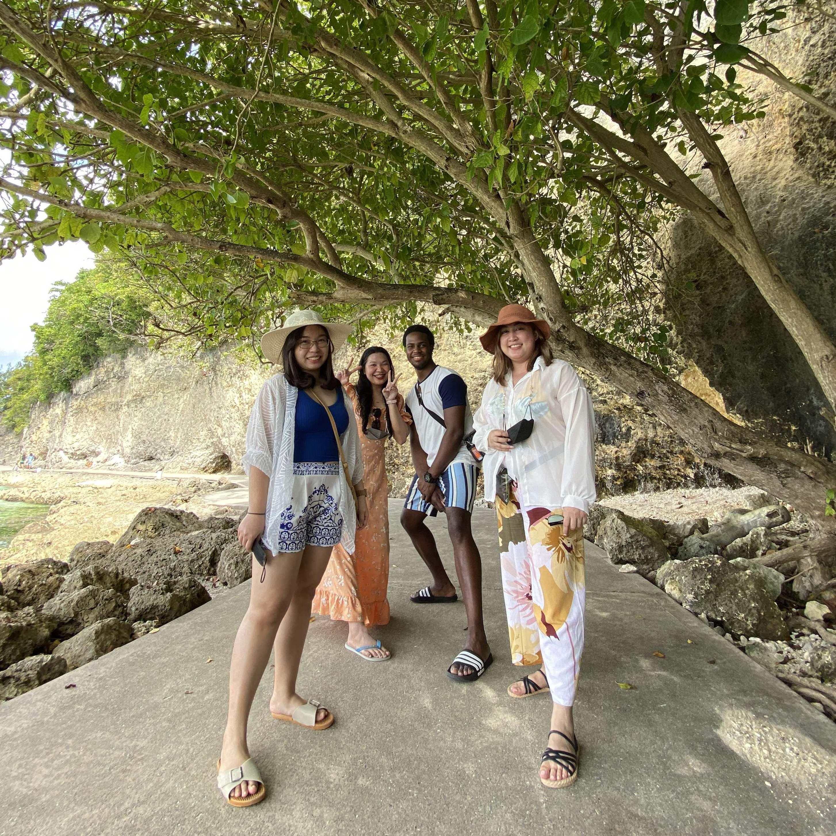 Boracay trip with Reisha & Shae :)